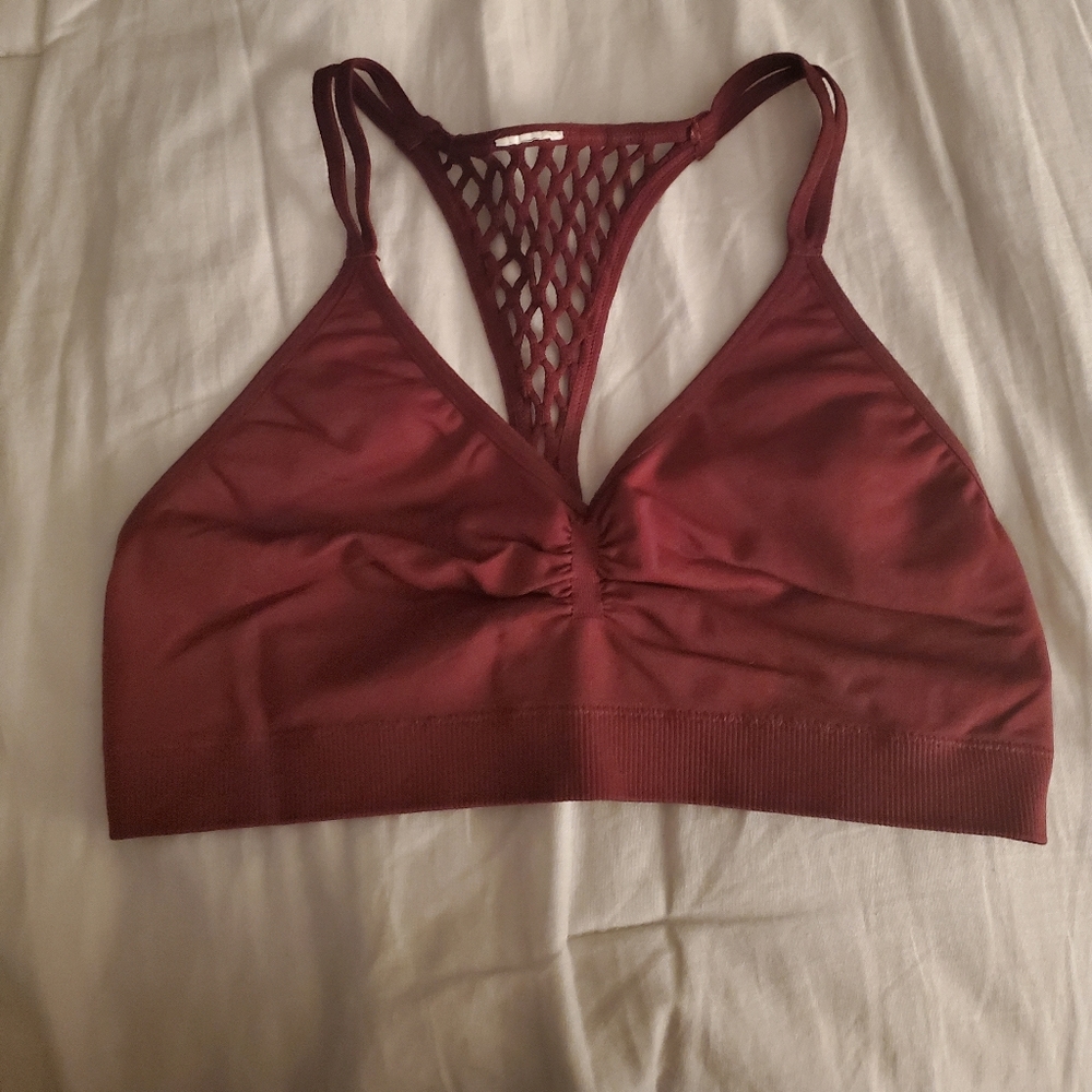 Fabletics Devore Seamless Sports Bra